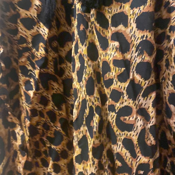 Sundays Women size Medium Wild Animal (leopard)Patterned Dress - Picture 4 of 16